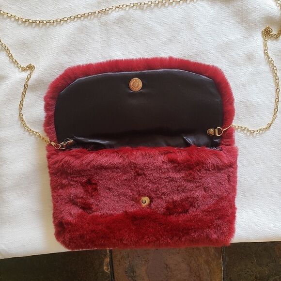 Windsor Burgundy Faux Furry Versatile Clutch - Picture 10 of 12